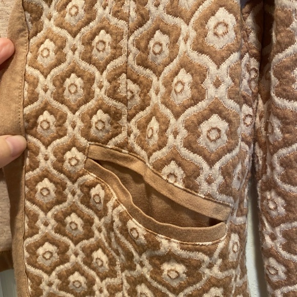 Frenchi Tan and Cream Patterned Cardigan - Picture 3 of 6
